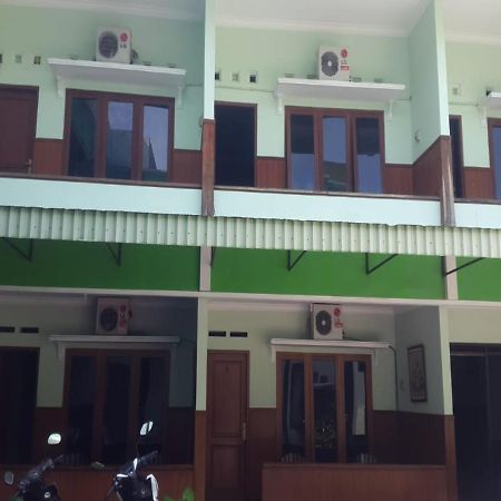 Hotel Mulia Lawean Exteriér fotografie