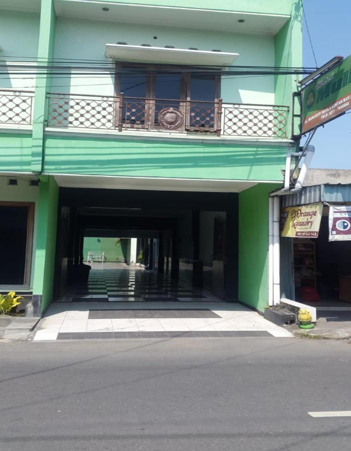 Hotel Mulia Lawean Exteriér fotografie